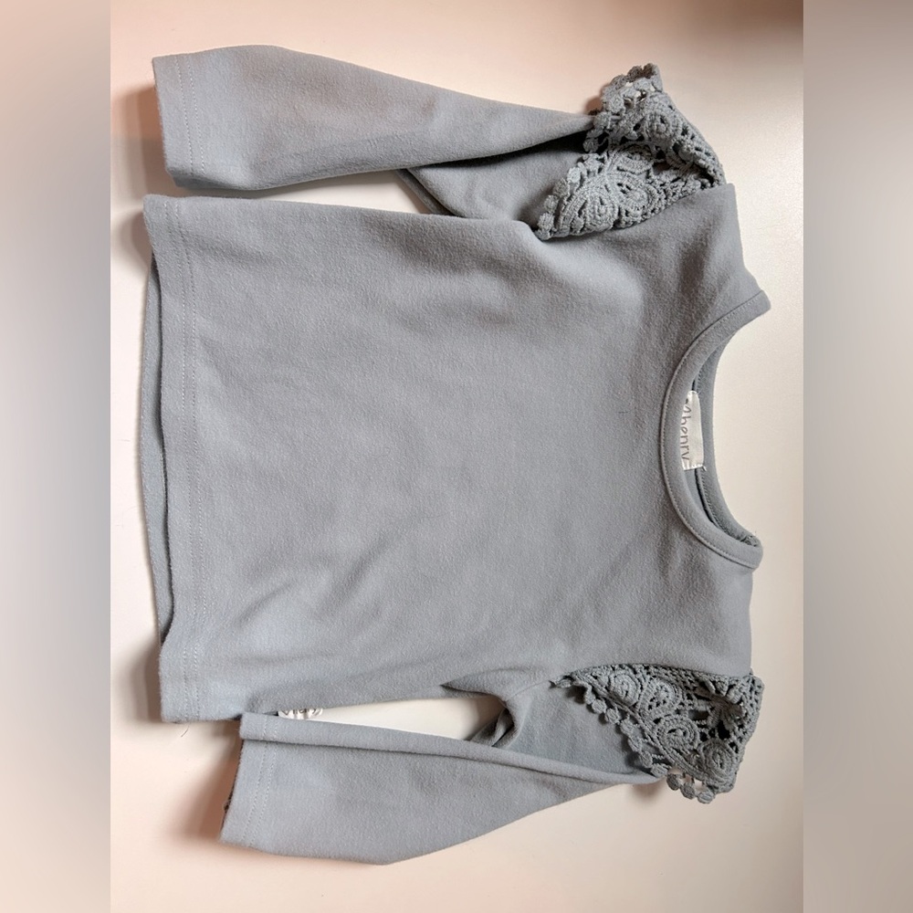Love Henry Lace Sleeve Top